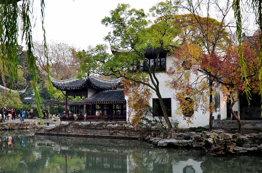 苏州姑苏城外寒山寺好惬意,姑苏城外寒山寺夜半钟声到客船上