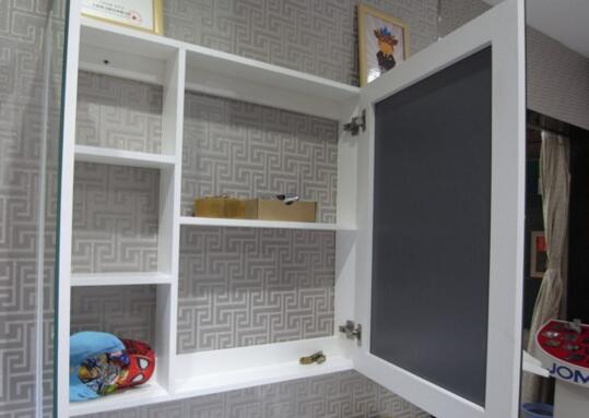 半开放式卫生间用什么镜柜,卫生间挂墙镜柜选什么材质的好