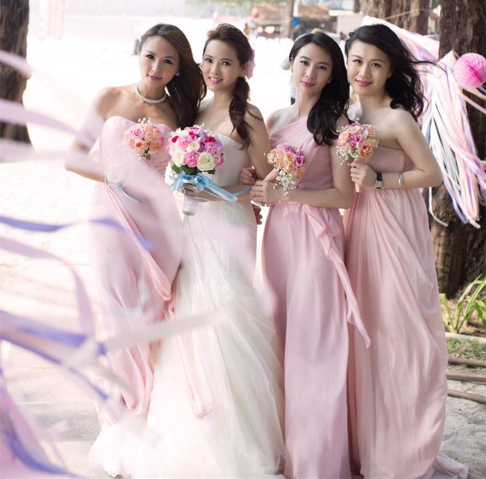 阿娇最漂亮的伴娘服,阿娇伴娘服装图片