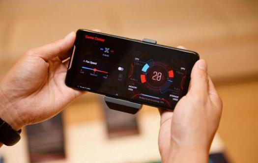 手机卡顿发热闪退是怎么回事,oppo手机卡顿反应慢发热