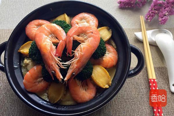 广东年夜饭必备十道菜,北方人的年夜饭广东人的年夜饭