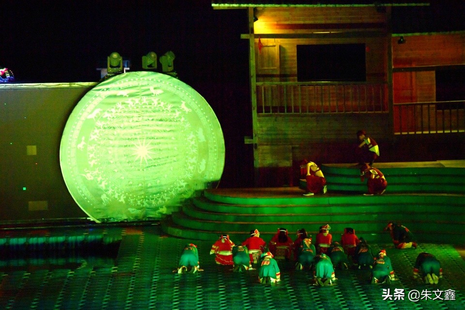 有一种生活叫长寿岛上梦巴马，来一场裸浴景中境如仙