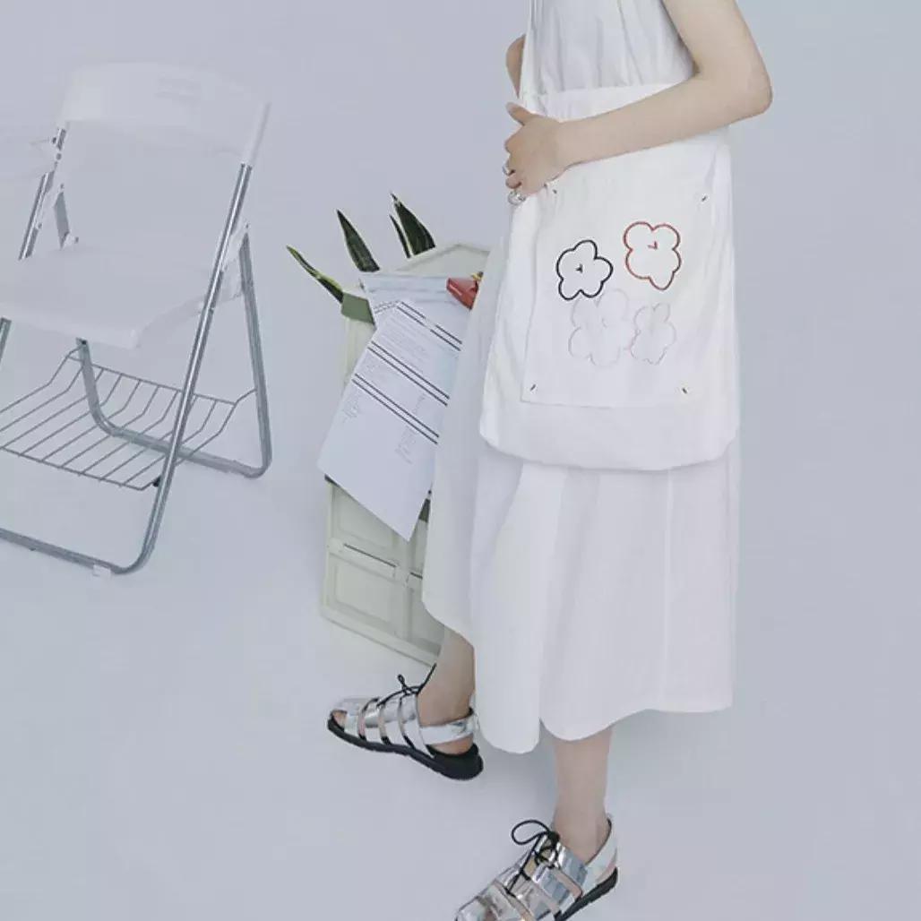 谁，夏天没有七八九十个帆布包？