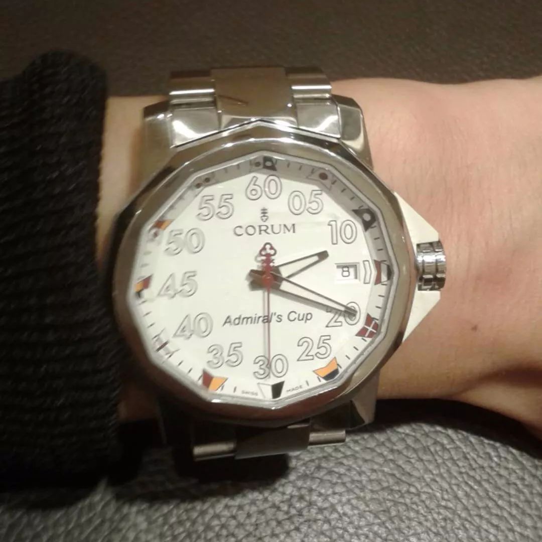 一入表坑深似海，居然有人一年买了24块手表？