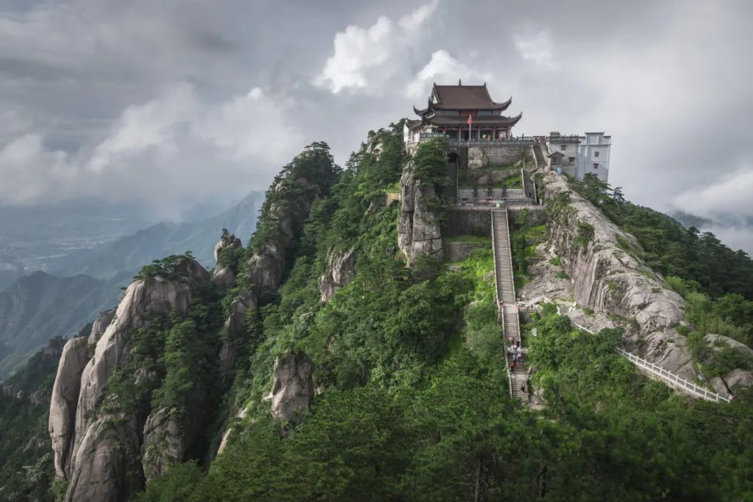 我国四大名山九华山,四大佛教名山哪个风景最美
