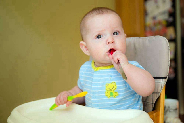 给宝宝断奶妈妈难受怎么办,给宝宝断奶妈妈涨奶怎么办