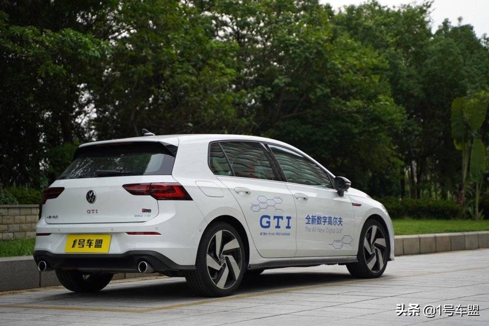 第八代高尔夫GTI测评,第八代高尔夫gti多少匹
