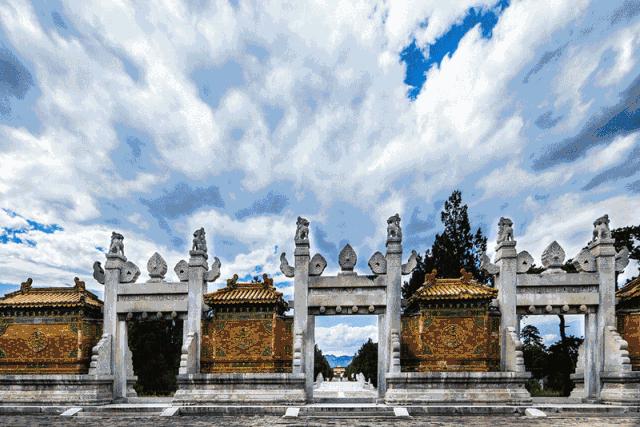 4月1日出游适合去哪里,4月适宜自驾游的路线