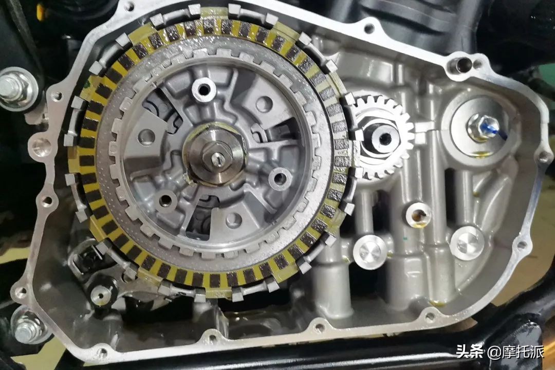 璧涚榫檙g3鏄粦鍔ㄧ鍚堝悧,璧涚榫檙g3鏈夋粦鍔ㄧ鍚堝悧