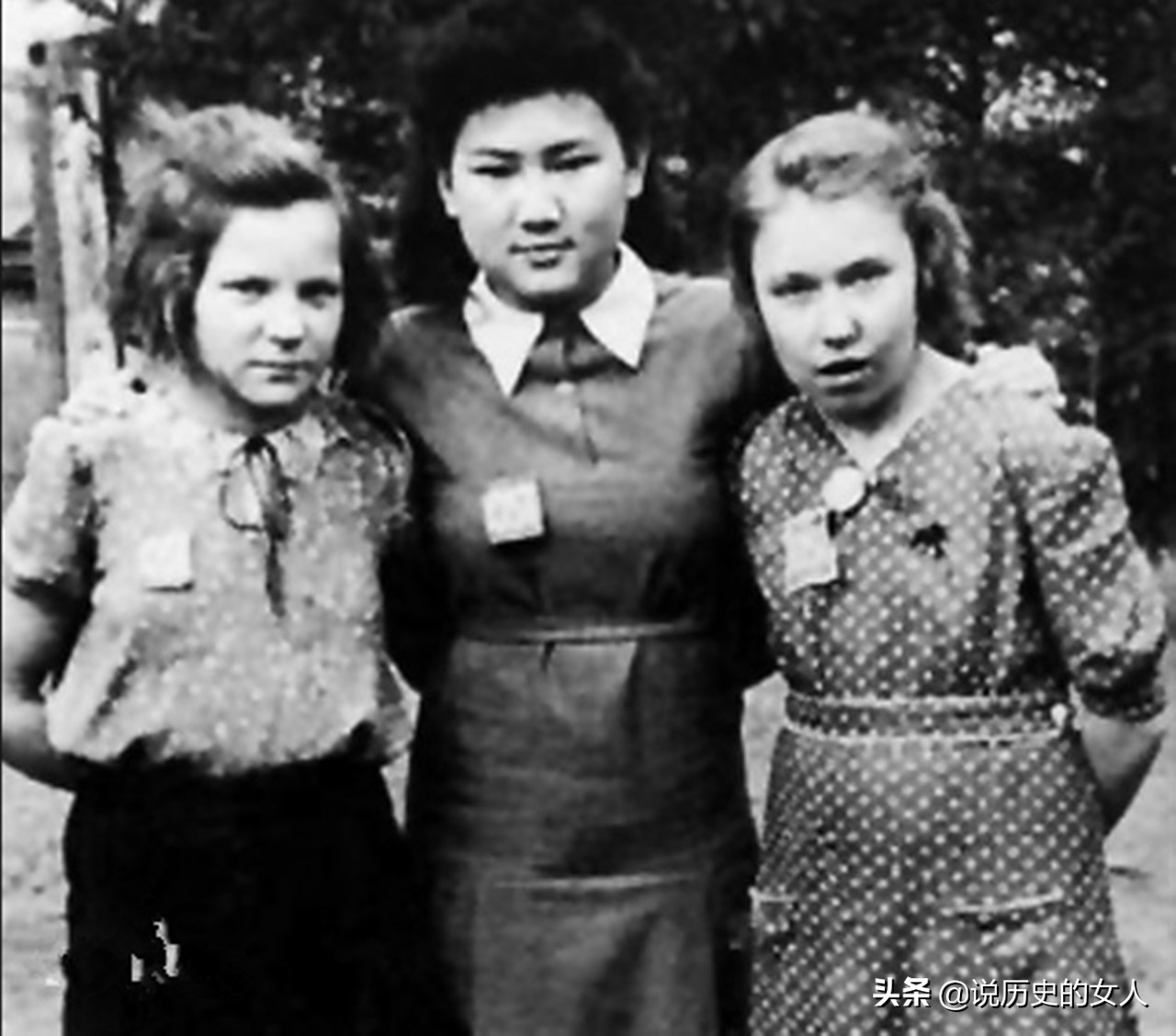 *德朱**唯一的女儿，在纳粹集中营受尽磨难，*德朱**为她曾动用一次特权