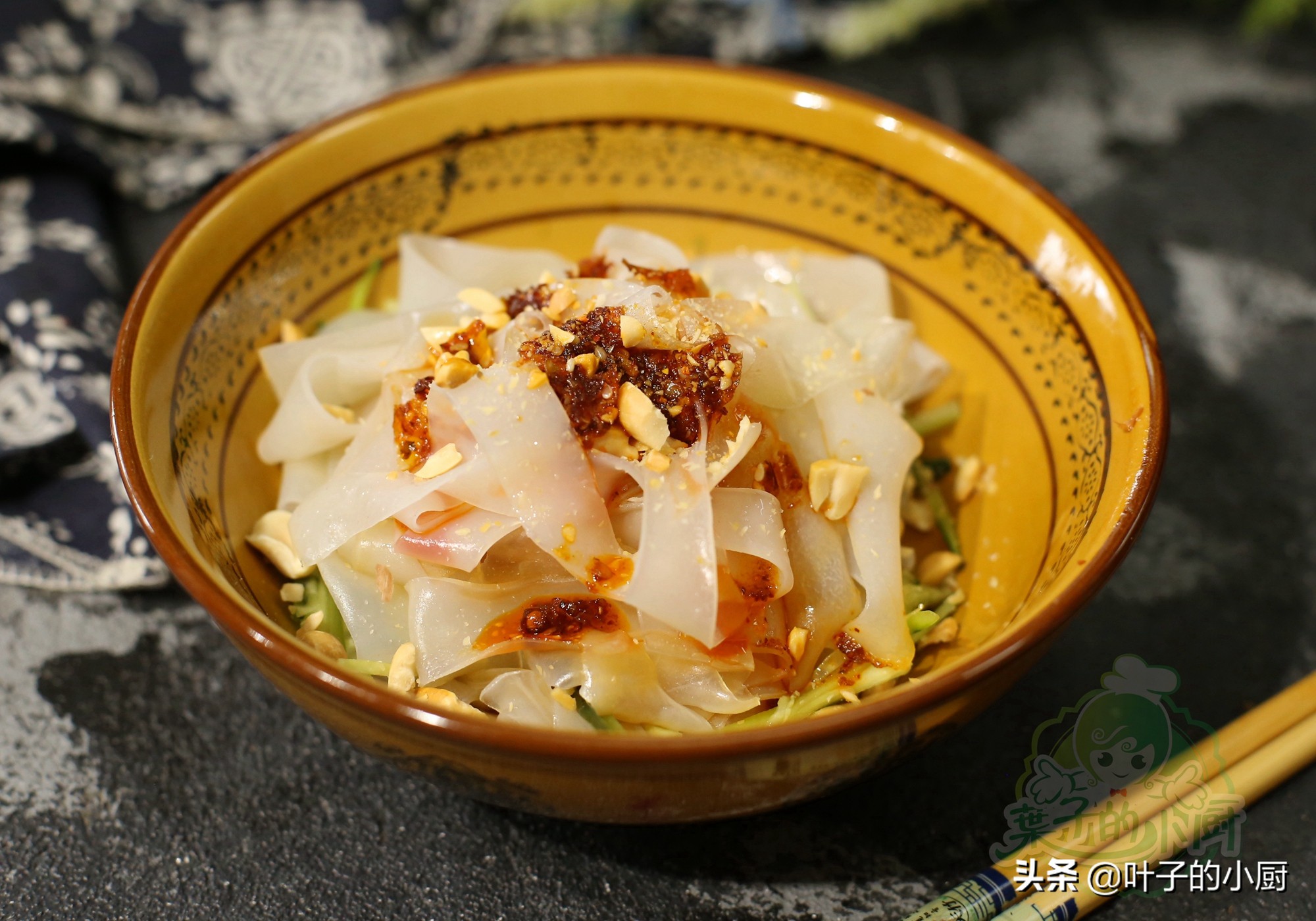 正宗做凉皮的方法和技巧,凉皮为什么发粘干裂