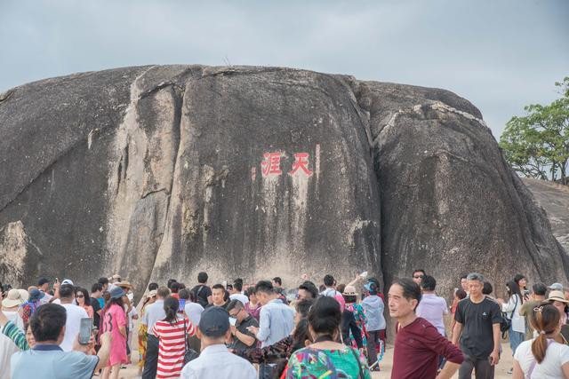 三亚哪里的海景最美,三亚的海边夜景真的很美