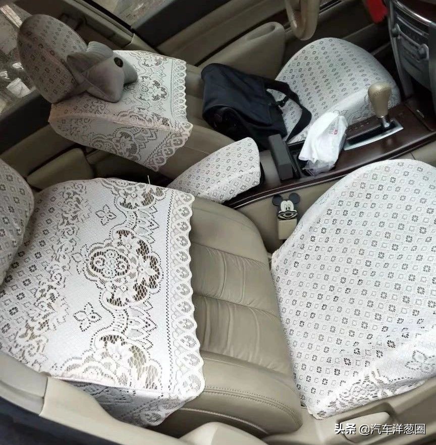 情人节开车接女朋友,情人节堵车女朋友要分手