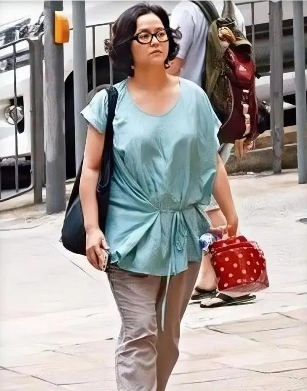 叶蕴仪年轻惊世容颜,叶蕴仪离婚后生活