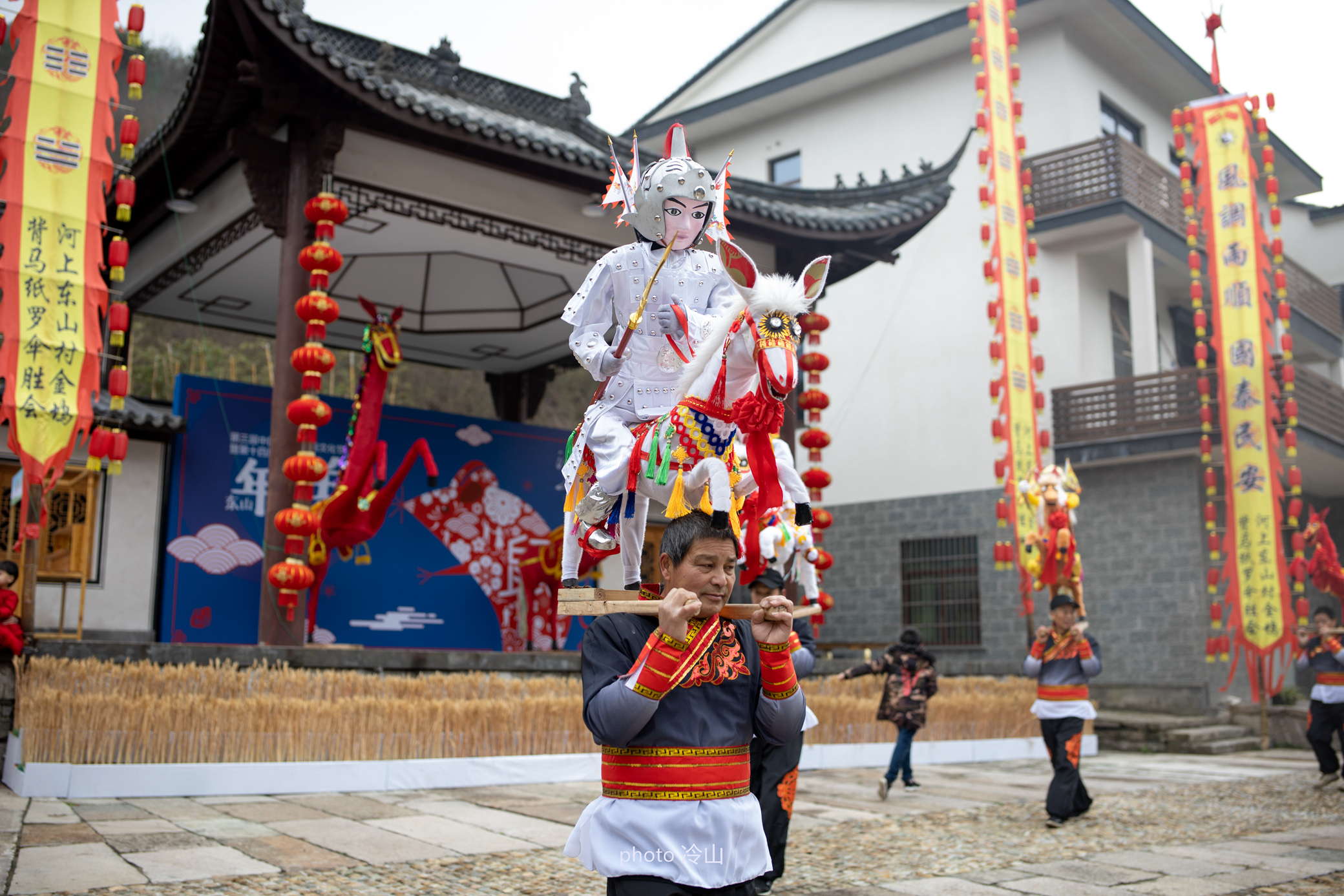 钱塘湖春行杭州,春行江苏鼋头渚赏樱