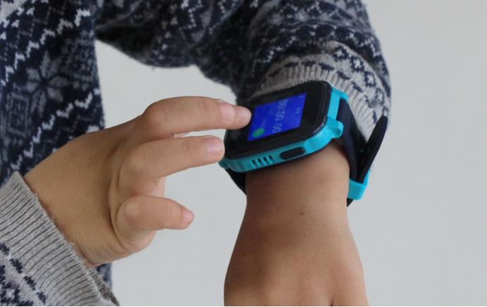 ai智能孩子,AI智能儿童电话手表