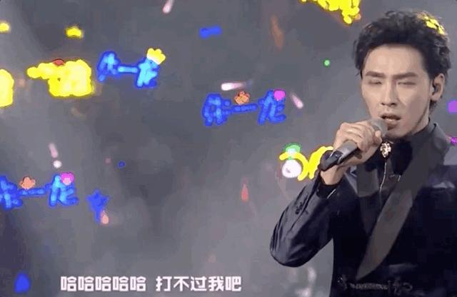 一开始我以为爱上了实力派，没想到他们还全是梗王