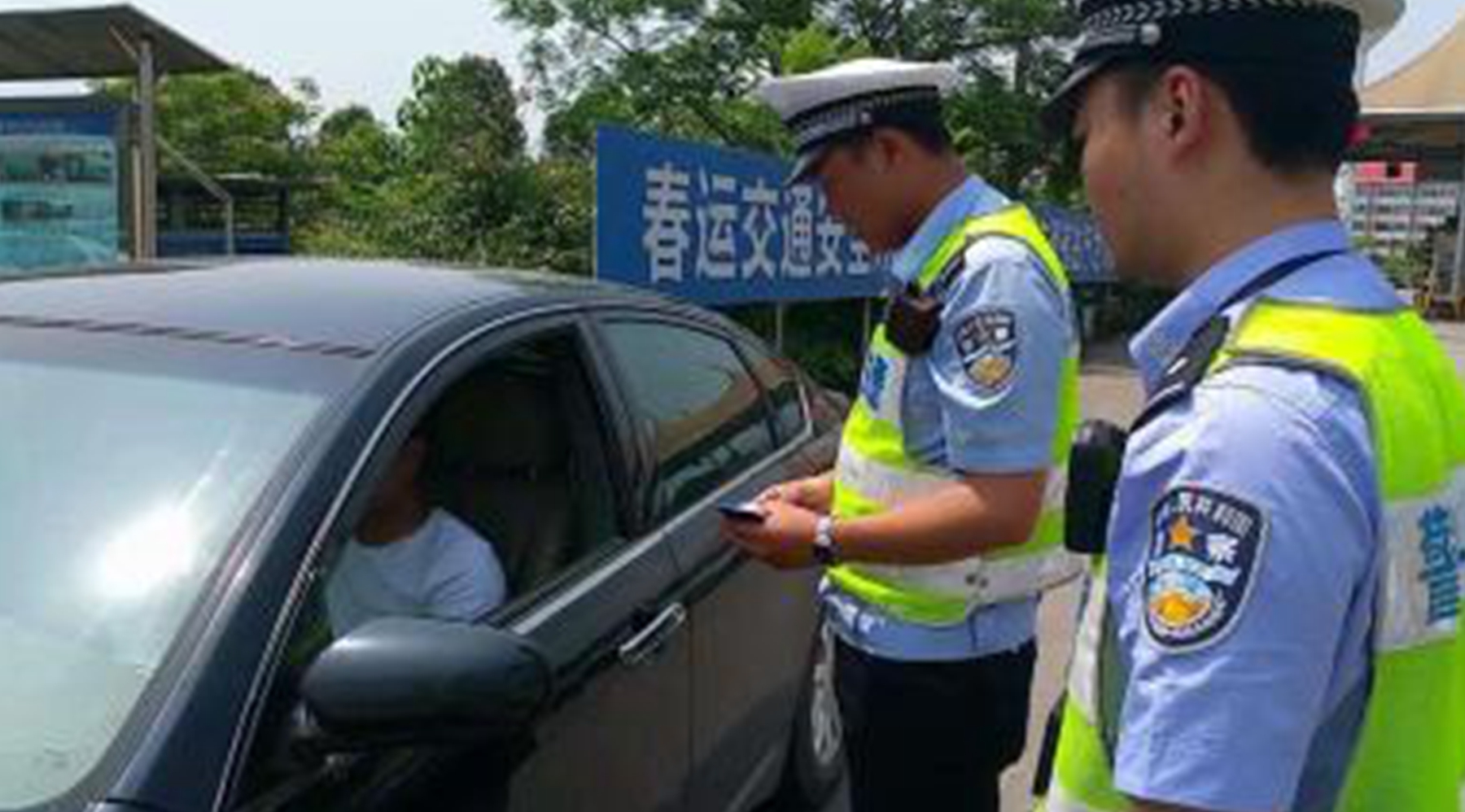 把车借给朋友出事了责任是谁的,借给朋友开车出车祸怎么处理