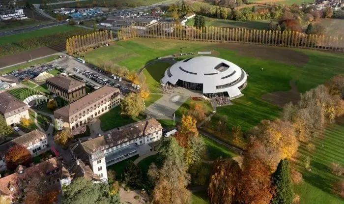 比王菲女儿更贵族的瑞士学校,王菲在瑞士的寄宿学校