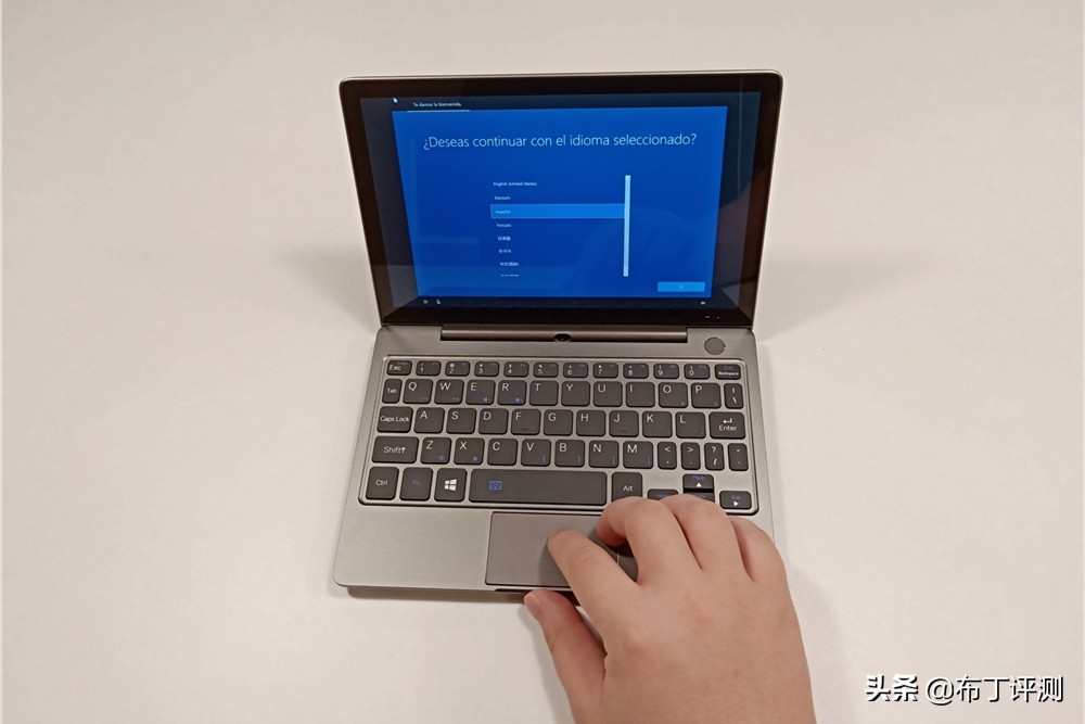 媲美MacBook的颜值和性能，GPDP2Max掌上电脑更实用