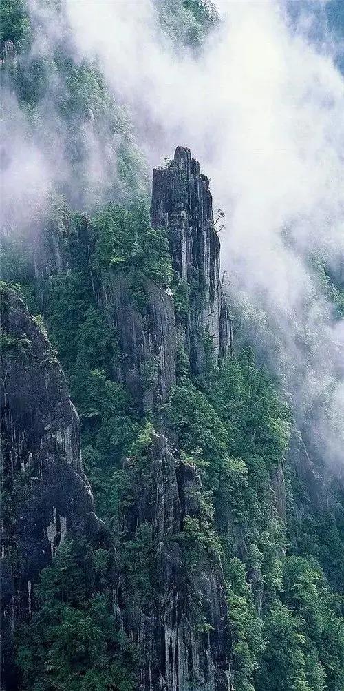 一性情中人用香烟名串成一首情诗，太有才了，发给大家乐一乐