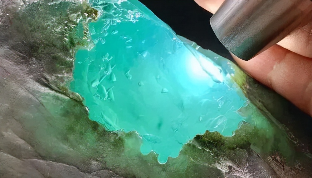 直播卖翡翠原石被骗怎么办,翡翠原石直播间捡漏靠谱吗