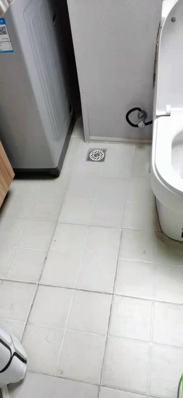 三楼卫生间反水最佳解决方案,3楼卫生间漏水到2楼怎么解决