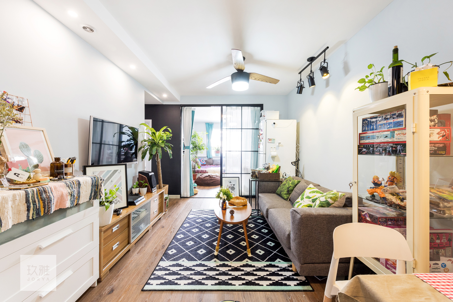 石家庄现代简约设计案例,春意盎然装修风格