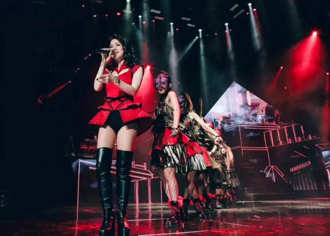 邓紫棋直播回放完整版8月1日,邓紫棋最后的一次直播