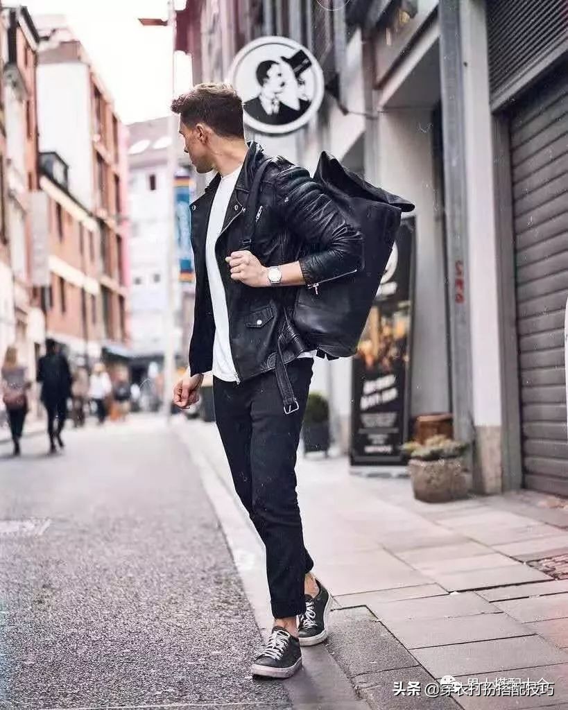 今日爆款男士皮衣春季138元,今年最流行的男青年穿真皮皮衣