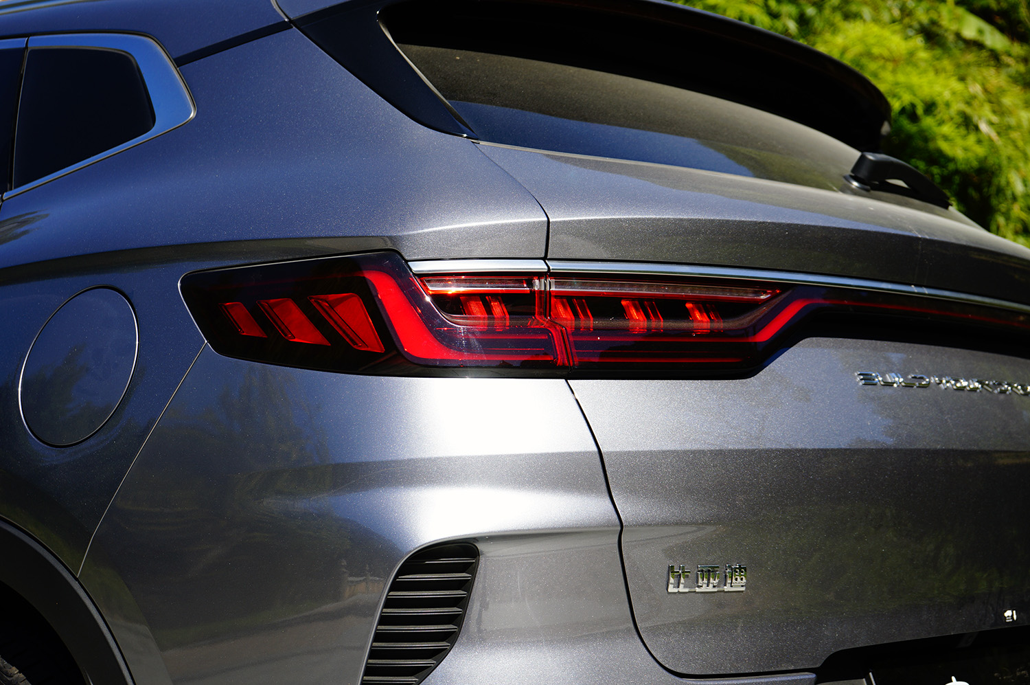 宋plus动力深度测评,比亚迪宋prodmi与宋plusdmi底盘