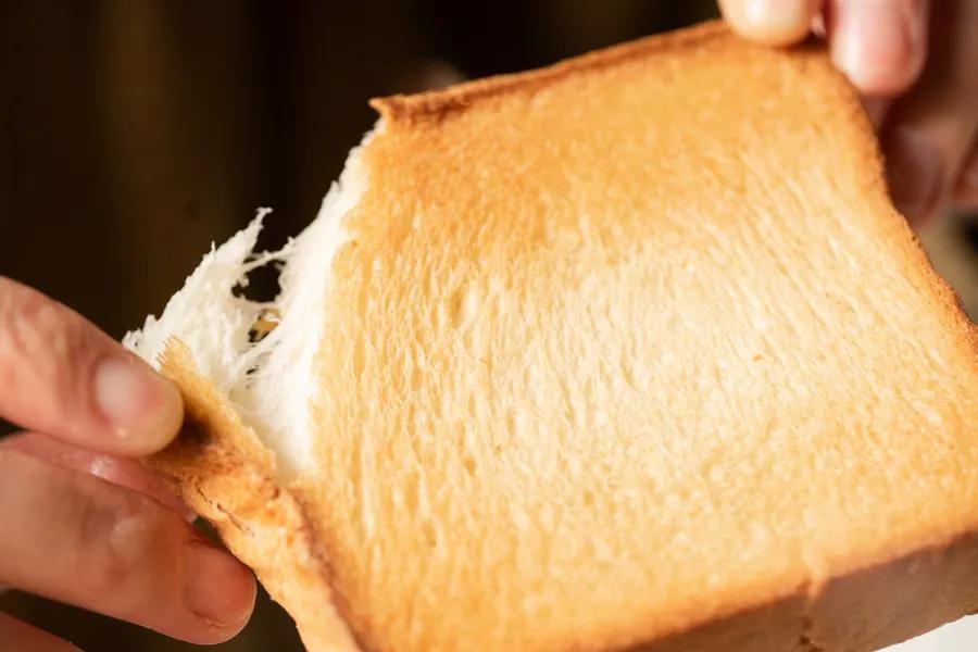 在李佳琪直播间买零食，是个划算的选择吗？