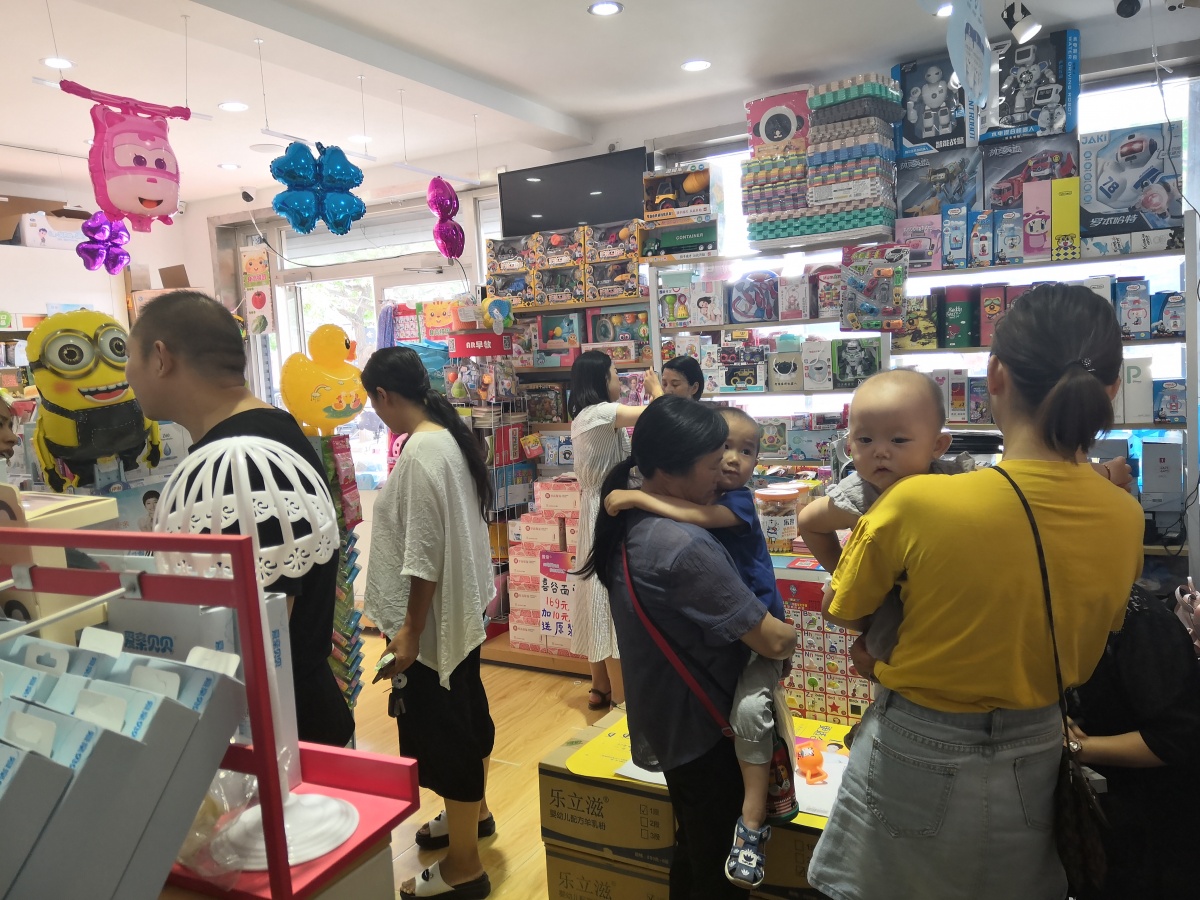 母婴店是加盟好还是自己开好,加盟母婴店需要注意哪些问题