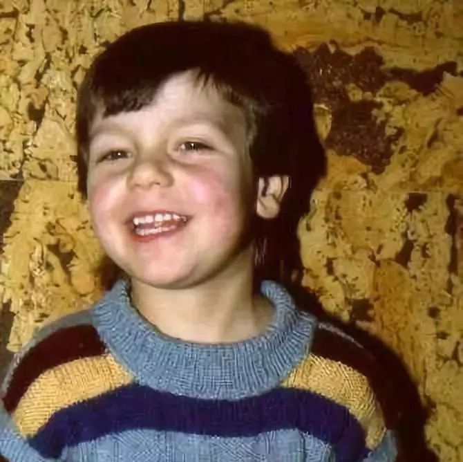 对抗6代国乒,3夺世界第一,他是不老传奇波尔