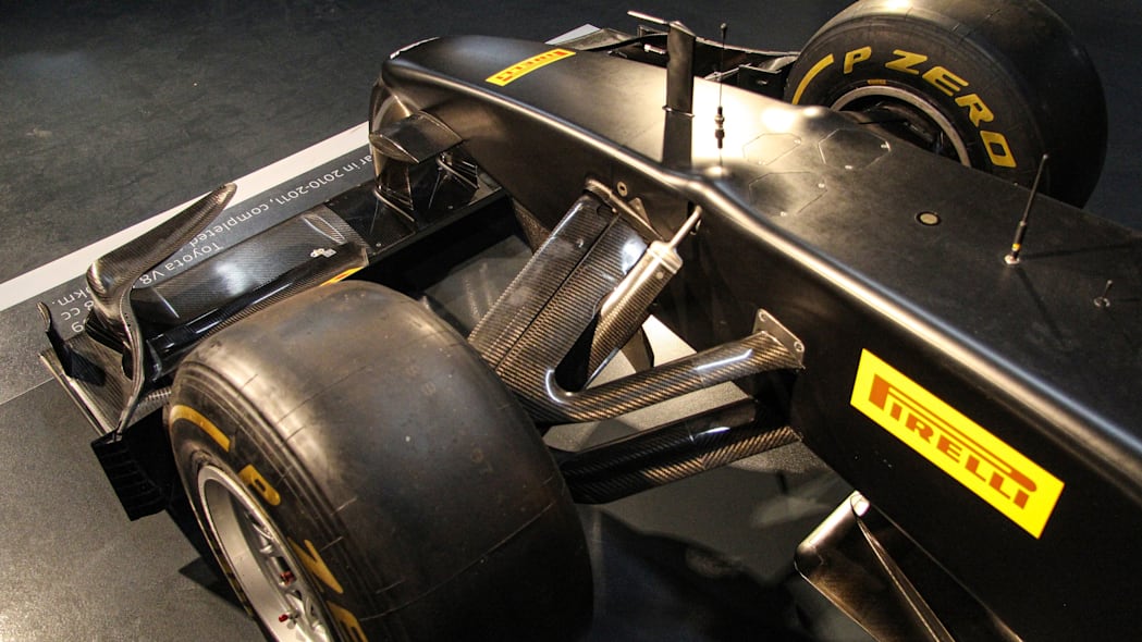 拍卖所得捐赠给疫情防控机构，丰田拍卖2009年F1赛车