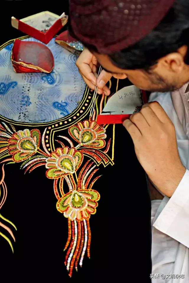 飘逸的古典服装,阿拉伯长袍的服饰特点