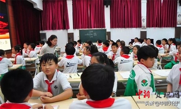 芳林新叶茂教学竟相长——县街小学开展青年教师汇报课展示活动