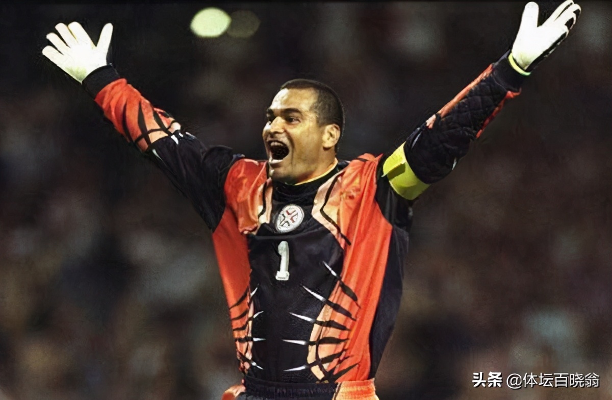 身为门将他进67球!体重近200斤脾气火爆,曾冲卡洛斯脸吐痰