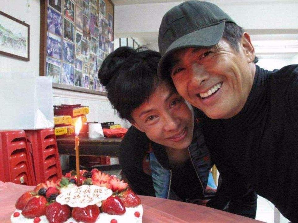 丁克族劝年轻人不生孩子不对,为什么丁克族不生孩子