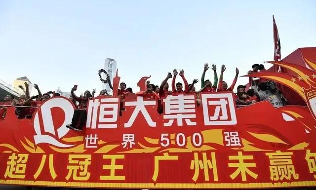 教父评球,足坛教父点赞恒大青训