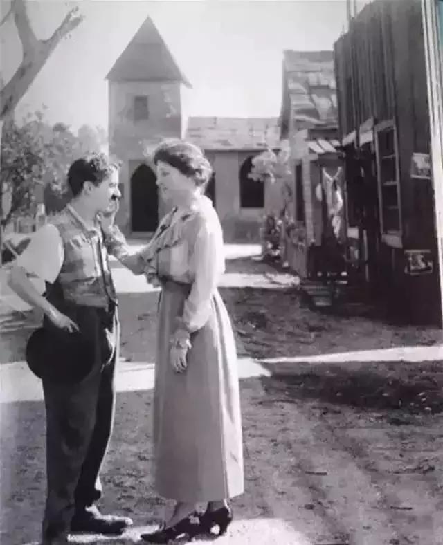 珍贵合影永不再来,23张一辈子都见不到的绝版老照片