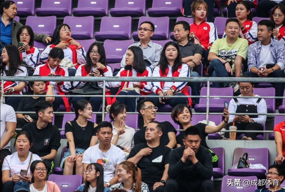 顶级红土网球赛,成都最近的网球比赛