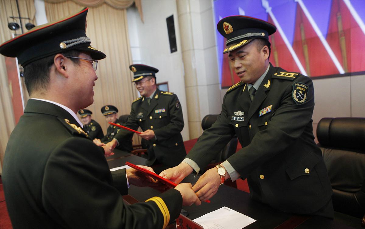 参军入伍条件男兵什么兵种好,入伍成为军官