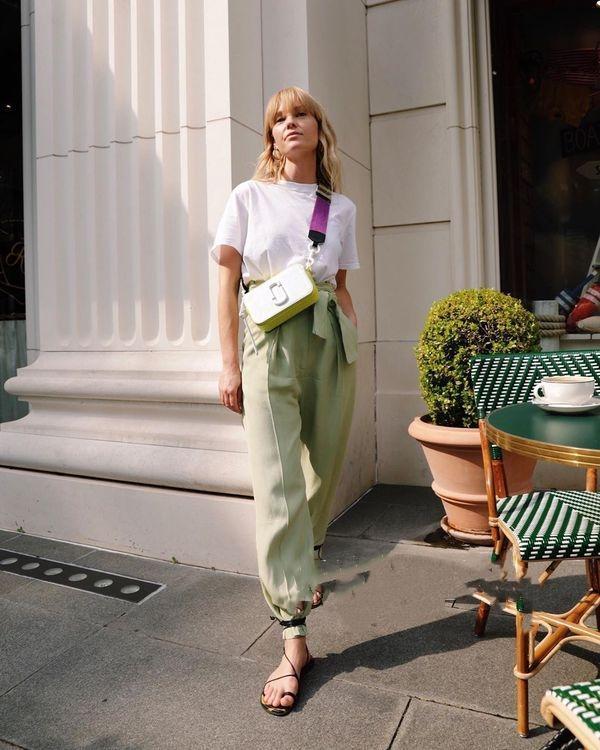 小白鞋好穿又百搭的鞋子女生,小白鞋成熟女性