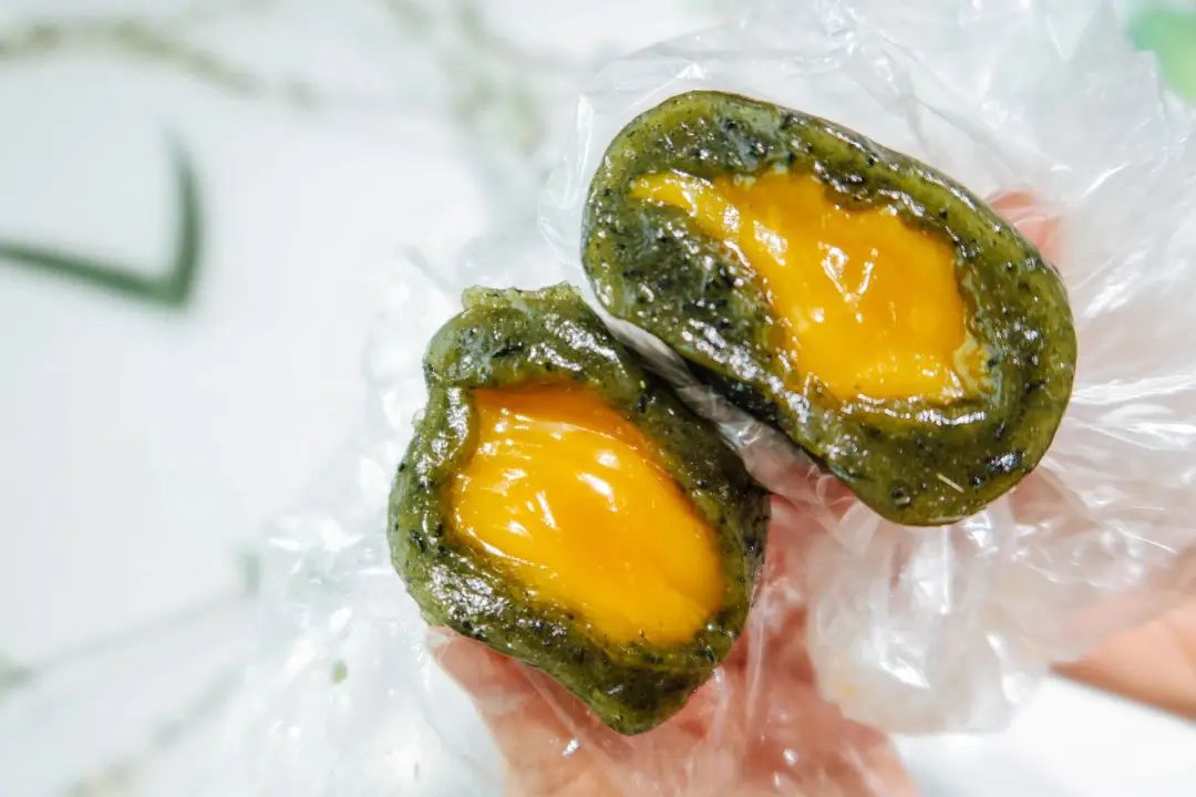 彩色青团试吃,各个牌子的青团试吃