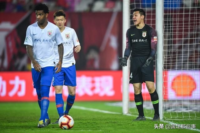 塔利斯卡远射巴黎,塔利斯卡踢野球视频