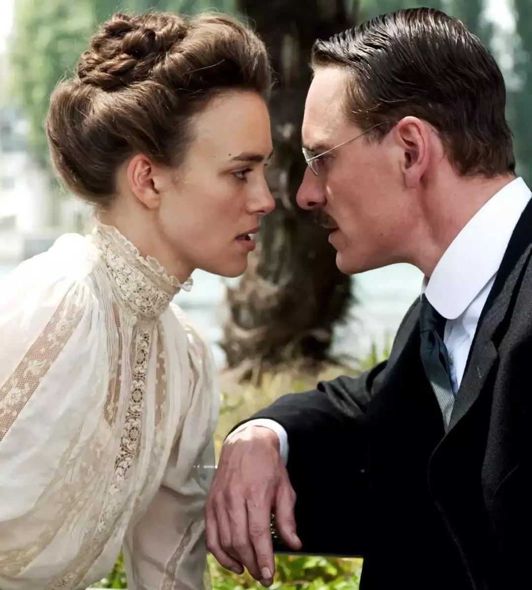 荣格心理学有哪些错误,荣格心理成长是痛苦的过程