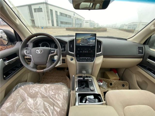 丰田陆地巡洋舰5700街拍,陆地巡洋舰2020款5700改装