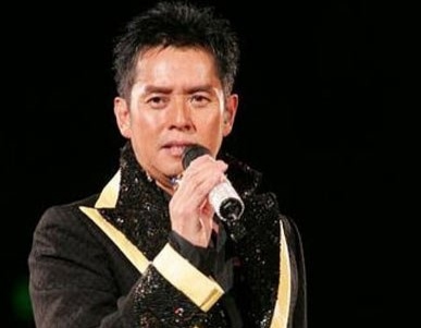 谭咏麟的两位妻子及孩子,71岁谭咏麟被曝出轨女粉丝