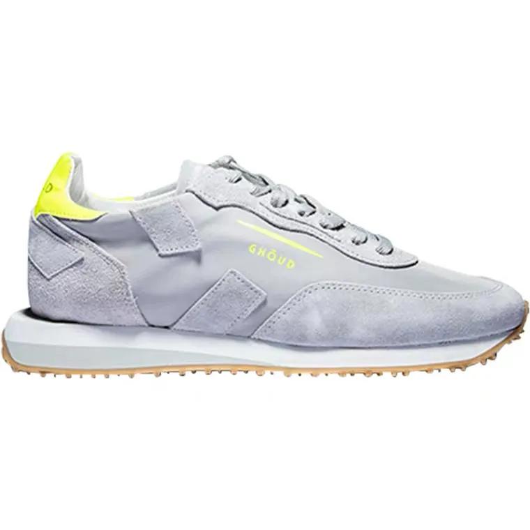 小白鞋也能穿出新花样,小白鞋百变风格